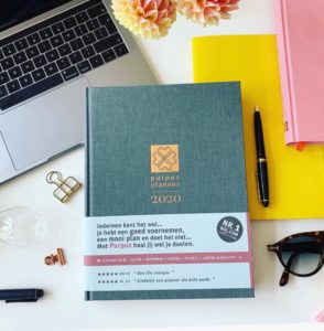 Purpuz Planner 2020 - Planner 2020 Agenda 2020 en Life Coach in één Grijs- Cover(1)